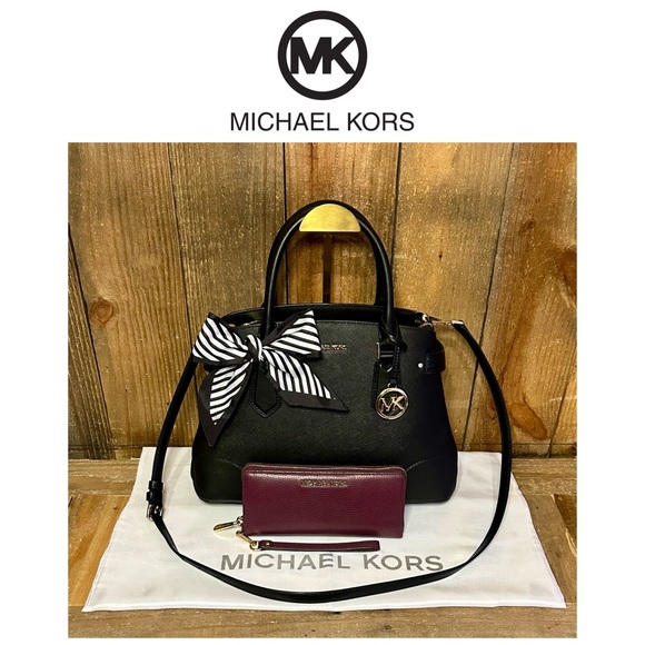 Michael Kors Handbags - Michael Kors. 4 Piece Set: Lynn Satchel with Free Wristlet, Dust Bag & Scarf.